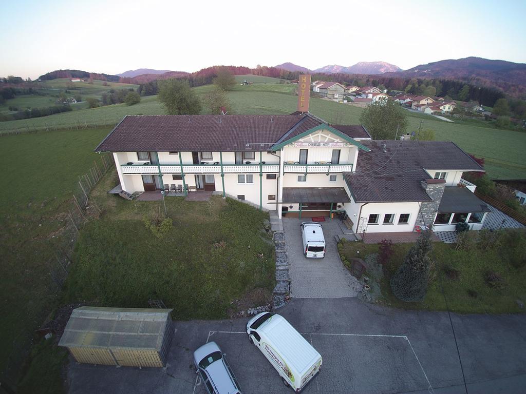 Chiemgau Hotel Viktoria Grabenstatt Exterior photo